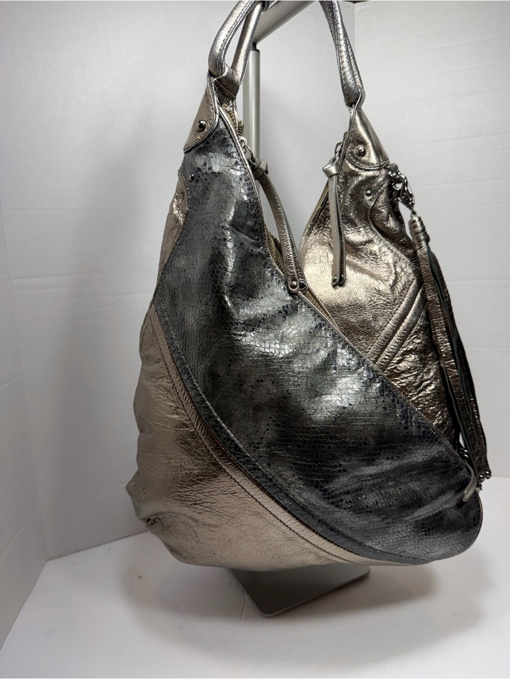 Botkier Satchel Handbag METALIC  Leather Zip Closure WITH TASSLE. - Picture 3 of 8